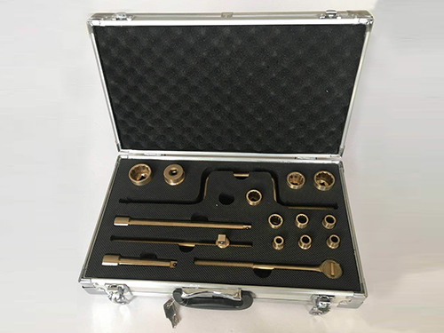 17件套筒組合工具箱
